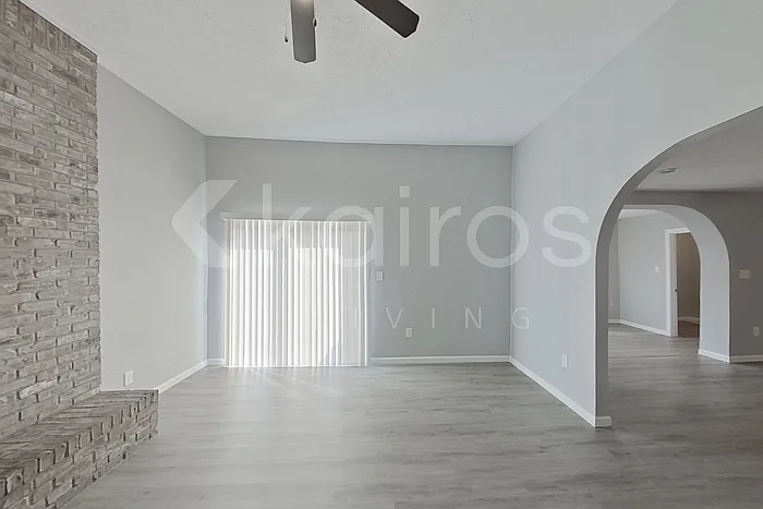 10405 Barada St — Photo 8