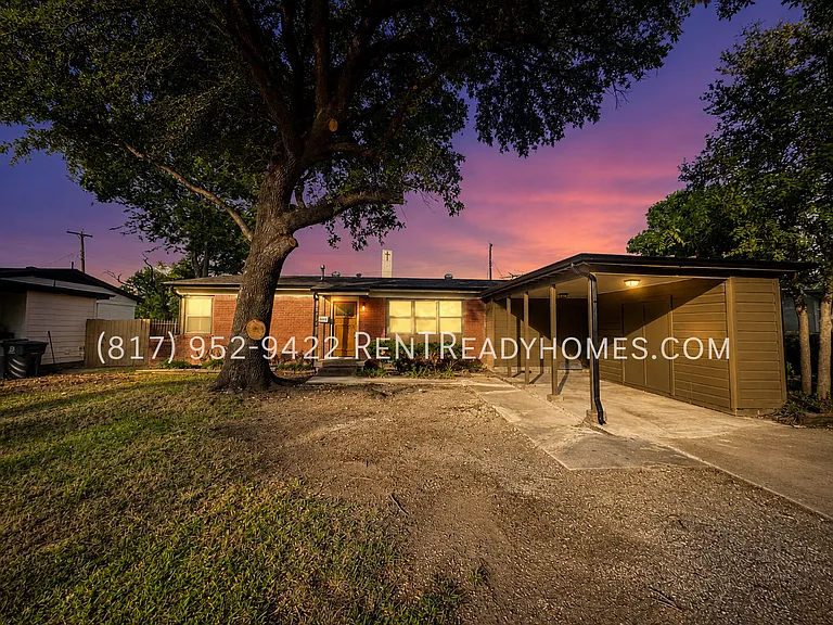 3022 Larry Dr — Photo 2