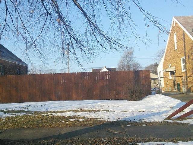 2nd image of 7317 Penrod St
