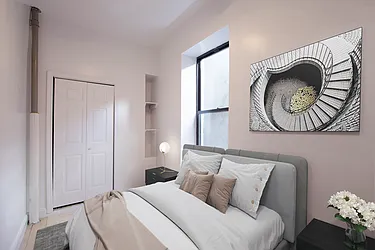 Rented by R New York