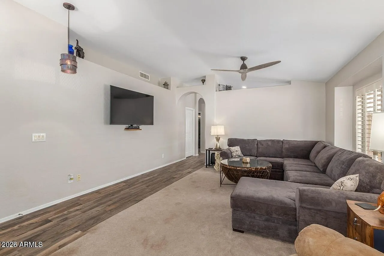 4 bed, 1767 sqft, $3,200 — Photo 4