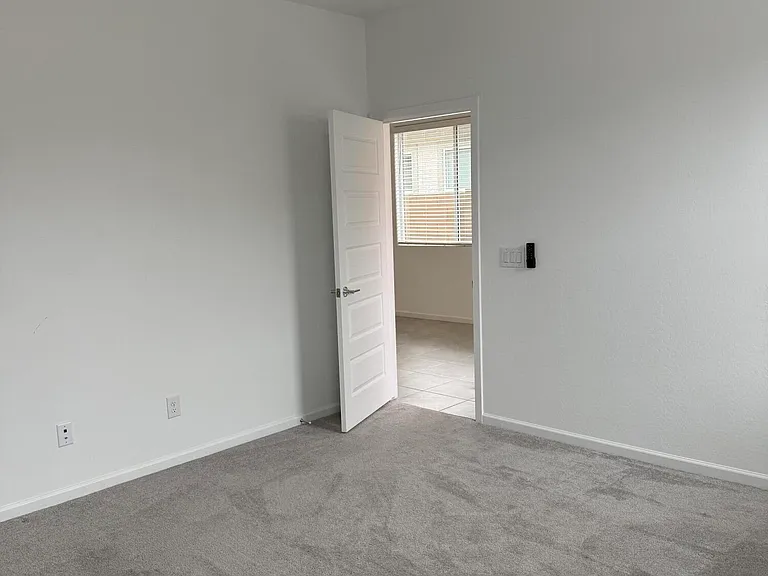 15588 W Williams St — Photo 11