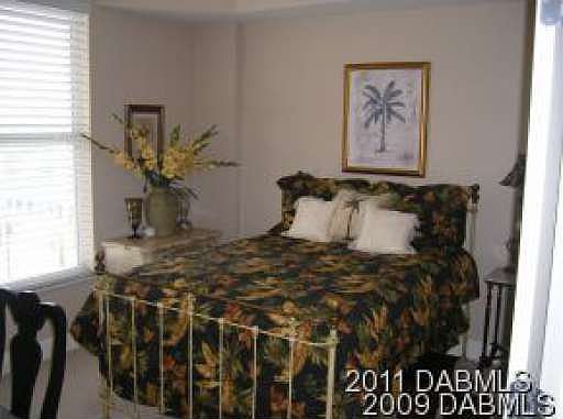 5th image of 2403 S Atlantic Ave APT 410