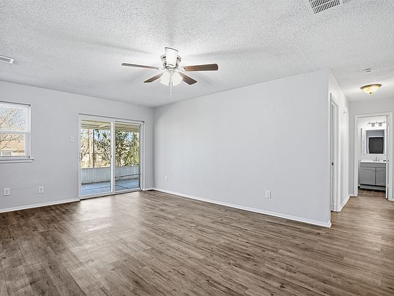 4th image of 5516 Goodman Ave