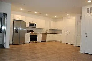 2 bed, 2.0 bath, 1068 sqft, $2,000 — Photo 3