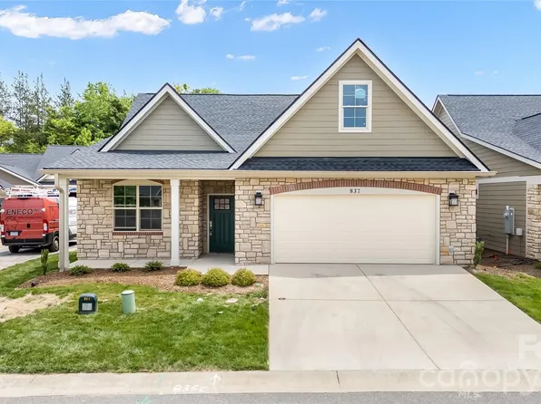 827B Wynnshire Dr #65, Hickory, NC 28601