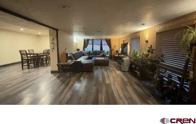 4 bed, 2.5 bath, 2912 sqft, $2,900 — Photo 3