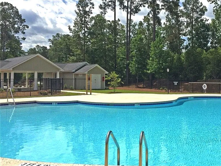 156 Cottonham Ct — Photo 35