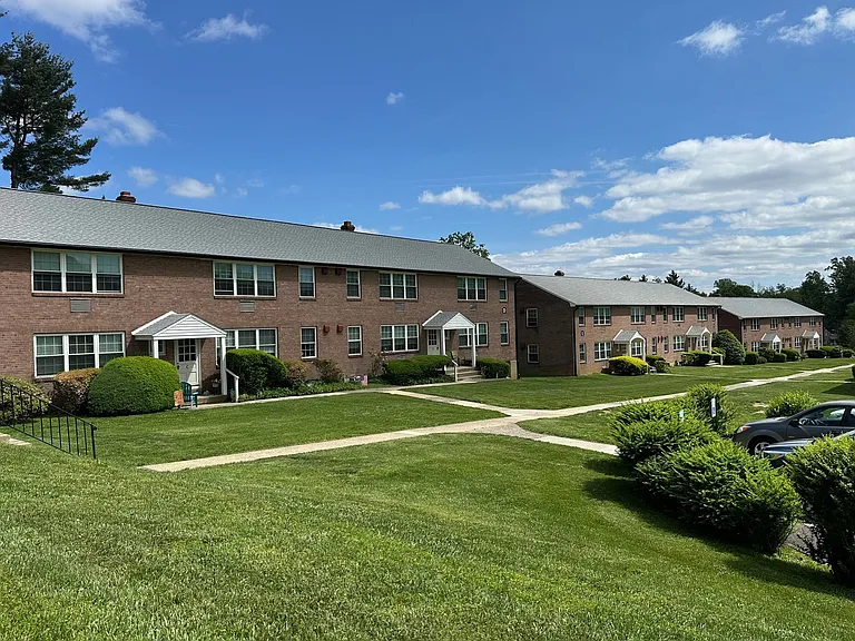 2632 W Chester Pike #D4 — Photo 8