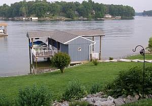 1st image of 206 Twin Cove Trl