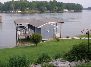206 Twin Cove Trl, Moneta, VA 24121