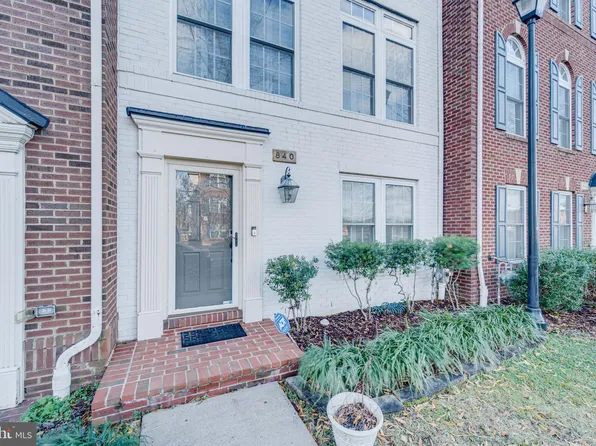 840 W Glebe Rd, Alexandria, VA 22305