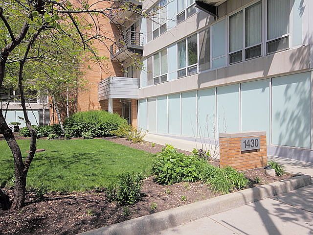 1st image of 1430 S Michigan Ave APT 308
