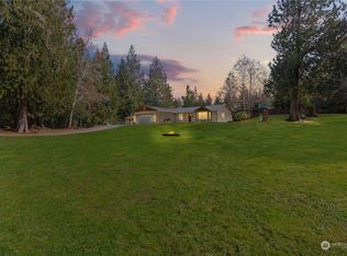 44 E Olympic Palisades Dr, Belfair, WA 98528