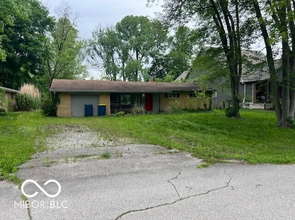 130 Napanee Dr, Carmel, IN 46032
