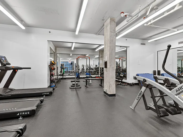 308 E 38th St #15-C — Photo 10