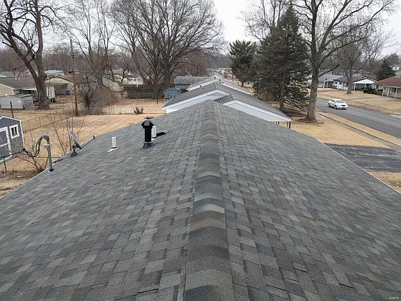 2nd image of 715 Central Pkwy