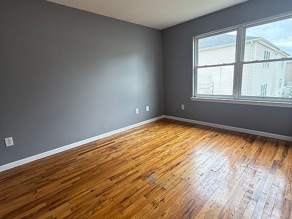 4th image of 93-95 Bragaw Ave #2L