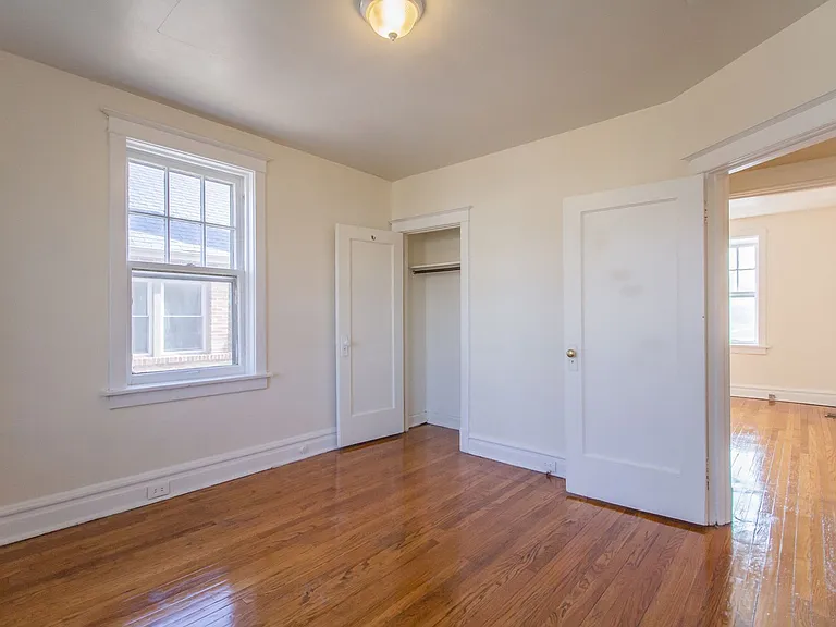(220) 1140 Ursula Ave — Photo 10