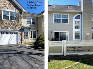 8 Raleigh Ct, Basking Ridge, NJ 07920