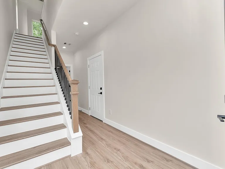 2404 Brailsfort St — Photo 13