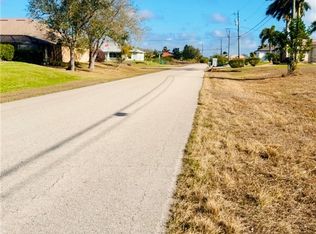 1139 NW 9th Pl, Cape Coral, FL 33993