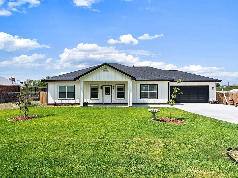 1st image of 204 Shadow Mountain Dr