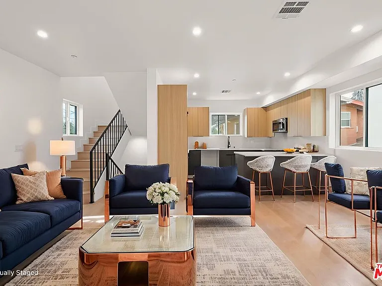 913 N Hobart Blvd #1/4 — Photo 4