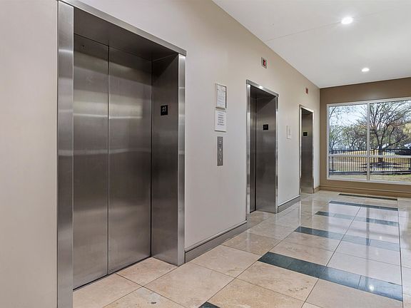 3rd image of 655 Riverside Dr APT 1208