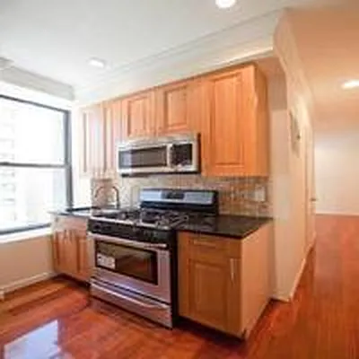 Rented by Metropolitan Property Group | media 32