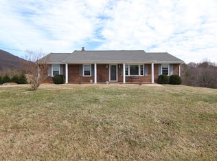 201 Old Brook Rd, Vinton, VA 24179