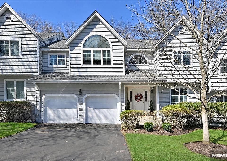 1st image of 15 Drake Dr #G2