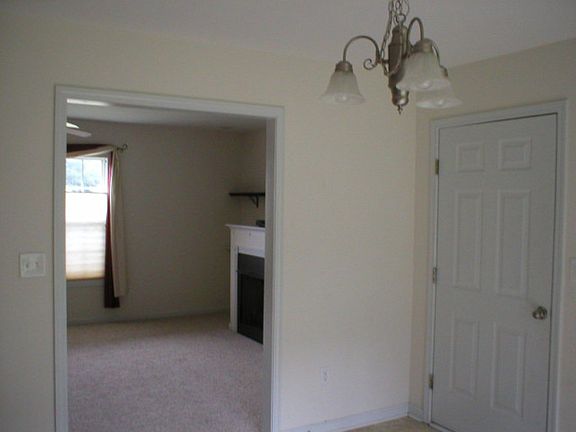 dinnette into living room