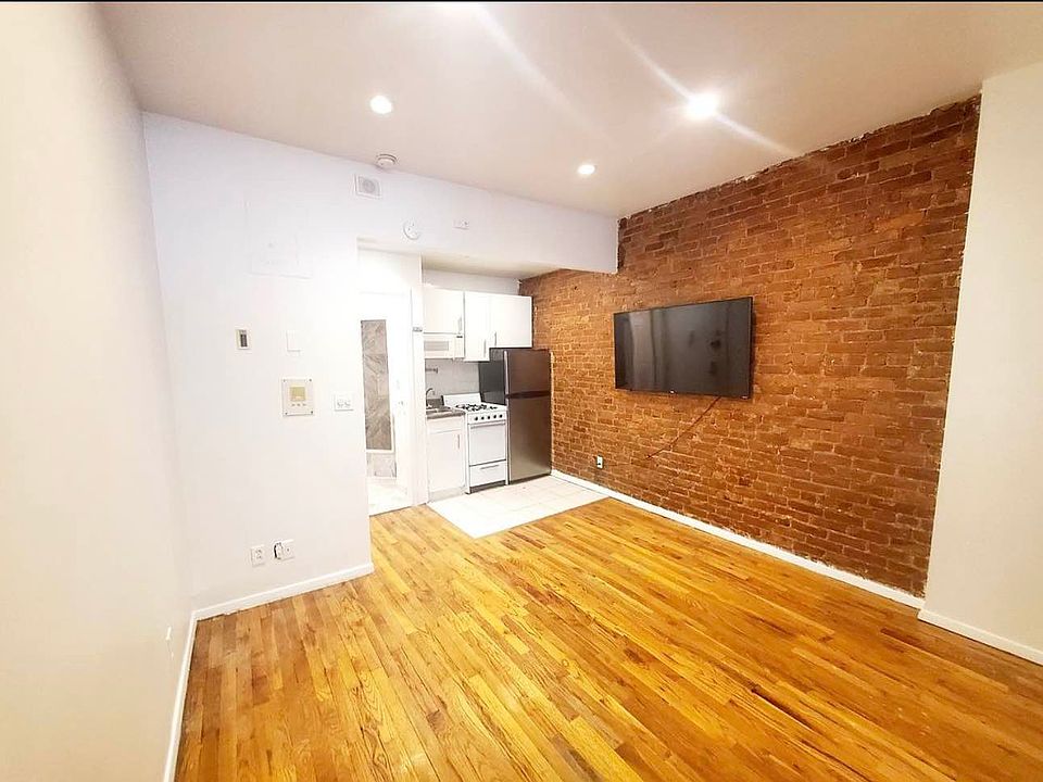 1st image of 453 W 46th St #2D