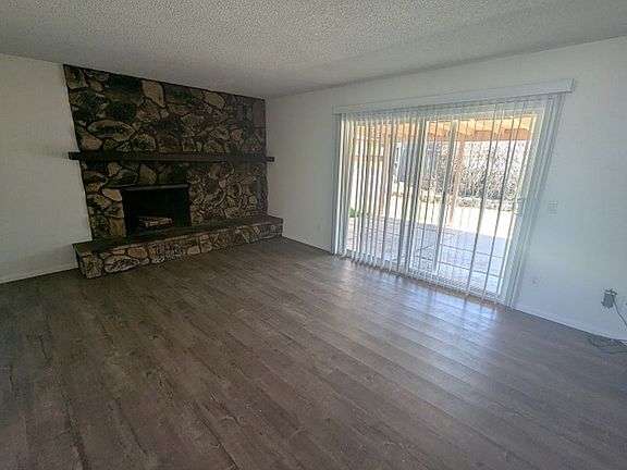 2nd image of 1604 Poinciana Dr