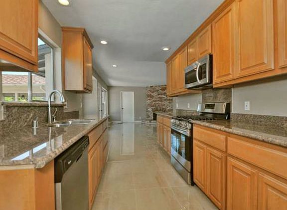 3rd image of 6578 Hidden Creek Dr