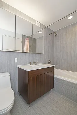 Sold by Streetwise NYC LLC | media 7