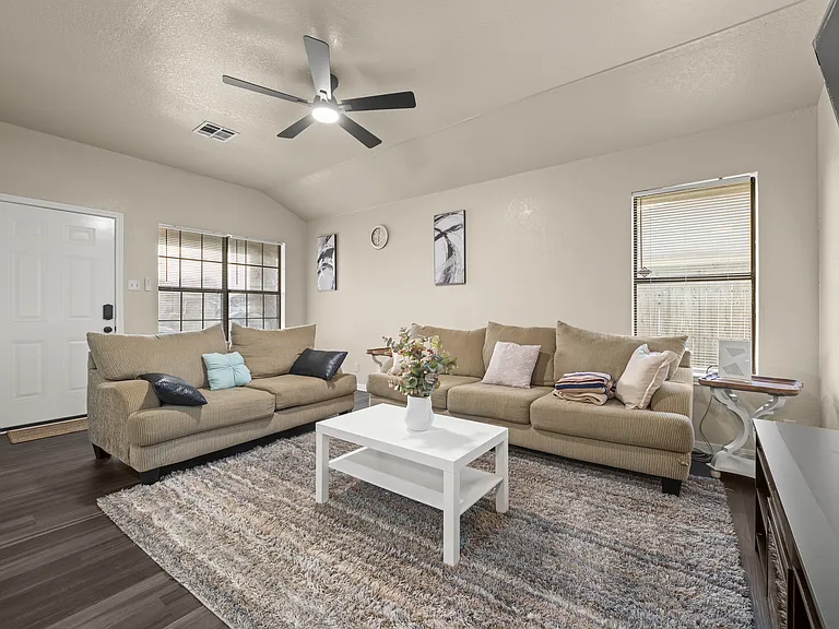 5110 Daybreak Dr — Photo 4