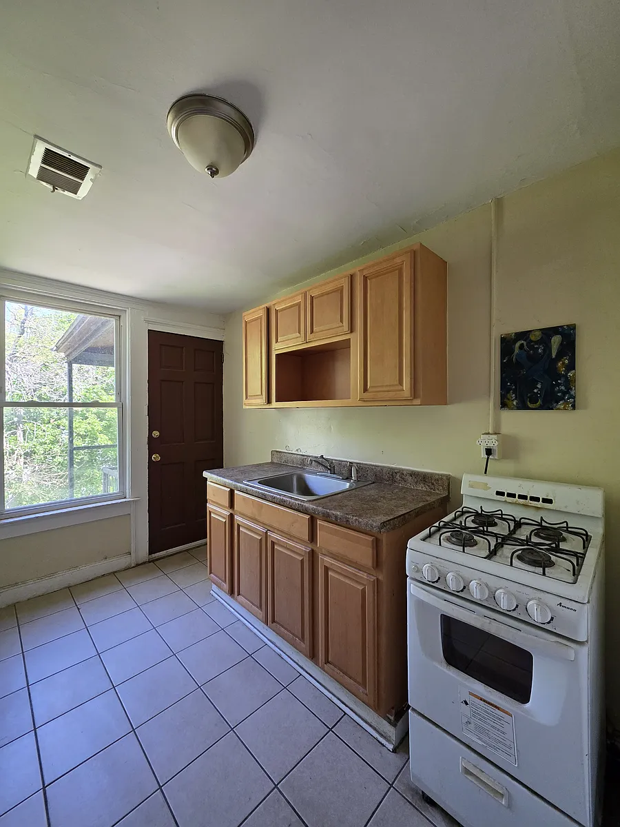 Building Photo - 111 Bristol St #L3