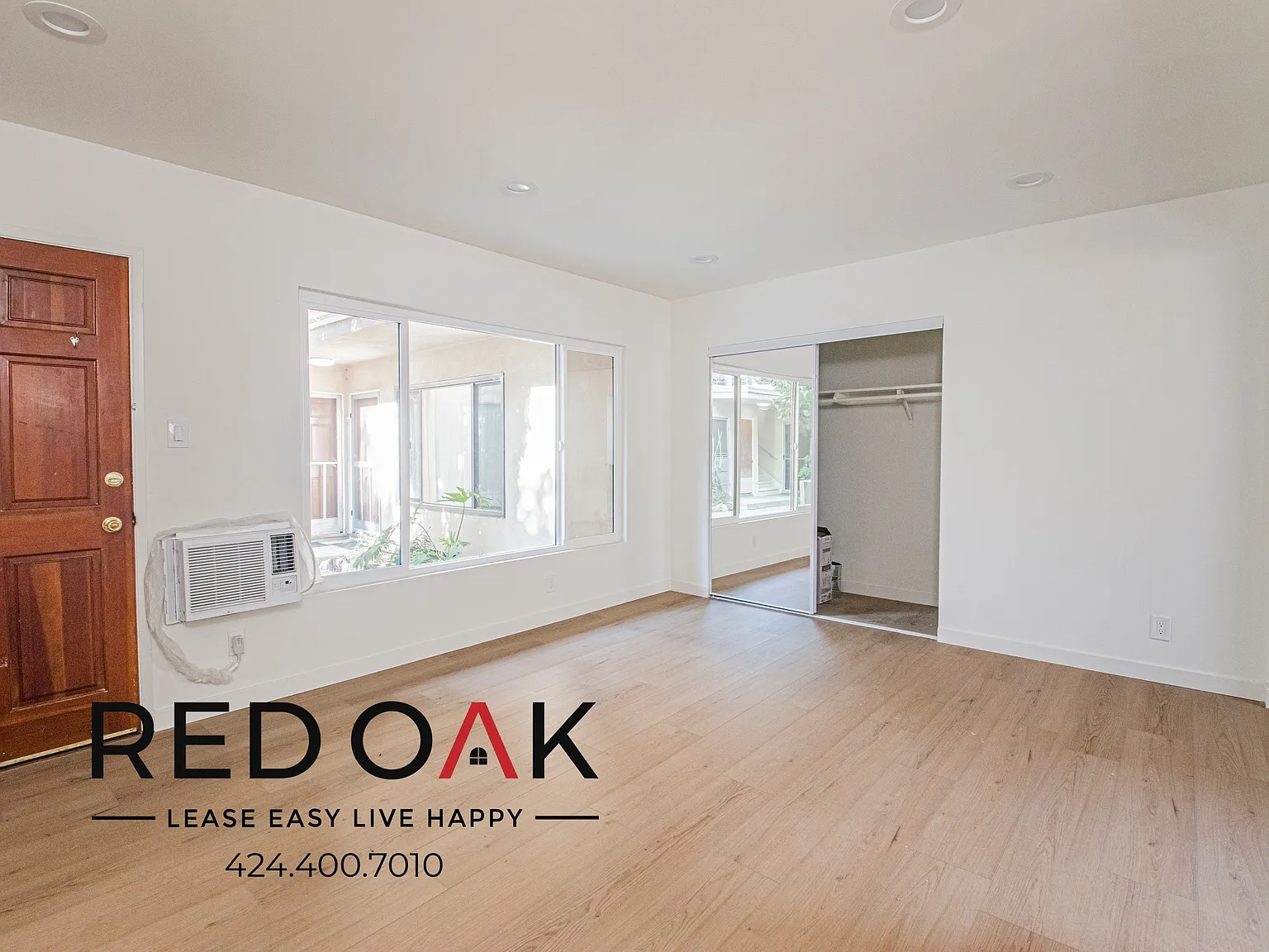 Updated Studio with Recessed Lighting and On-Site Laundry ~ Near Griffith Park! — Photo 3