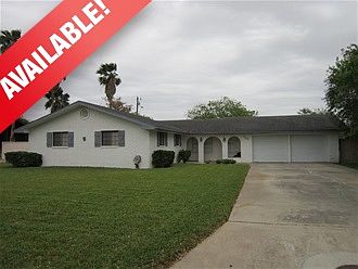 1st image of 300 Palm Valley Dr E