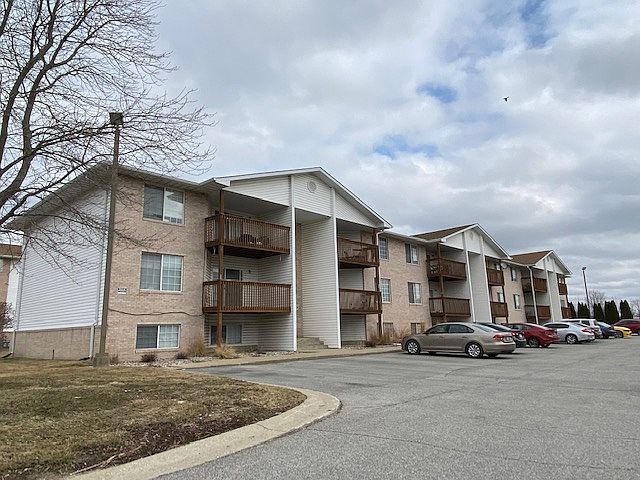 1st image of 3555 Ash St APT 15