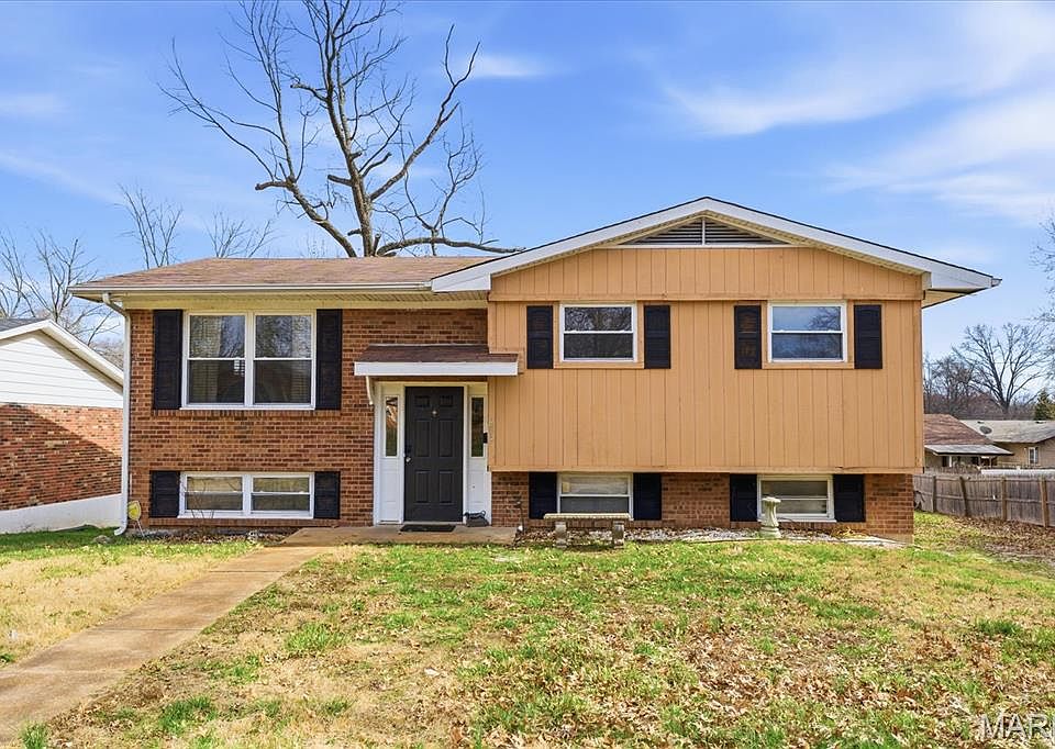 1st image of 212 Castellano Dr