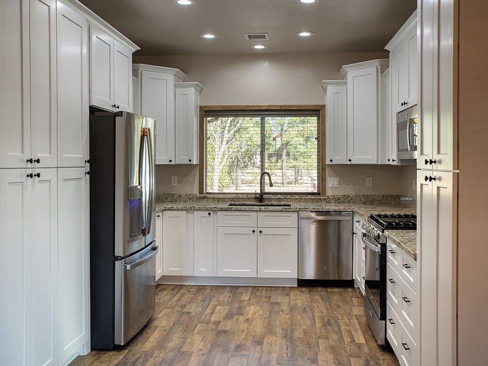 1st image of 2740 N Eagle View Cir