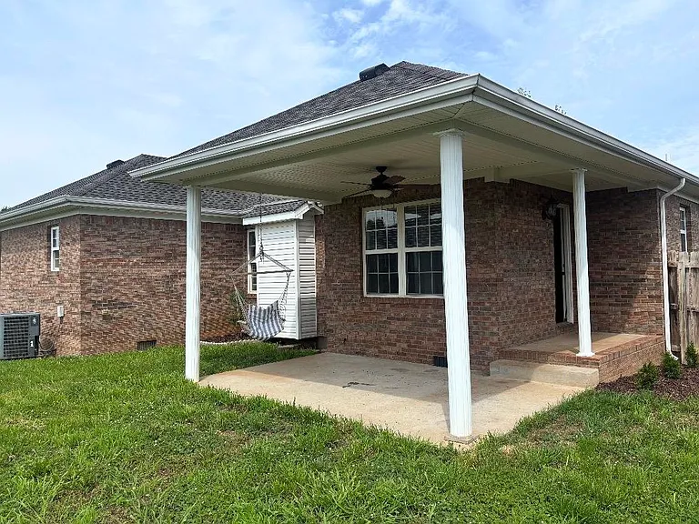 3353 Fair Oaks Cir — Photo 3