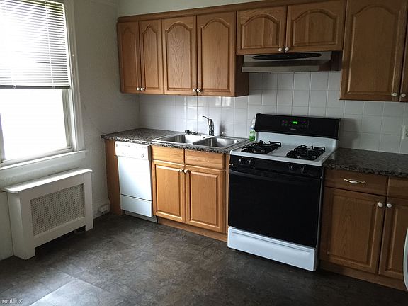 kitchen - before floors were redone