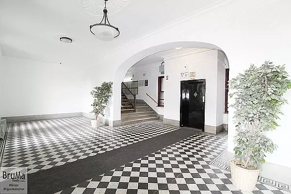 Rented by Bruma Realty LLC | media 5