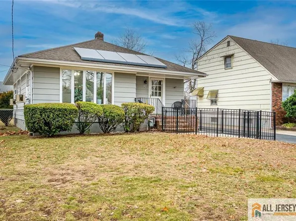 26 Goodwill Pl, Metuchen, NJ 08840