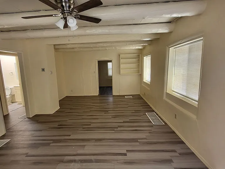5817 Central Avenue NW — Photo 9