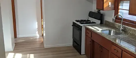 12 Linden Ave #2 — Photo 5